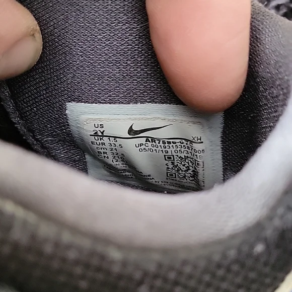 Shoes - Picture 2 of 3